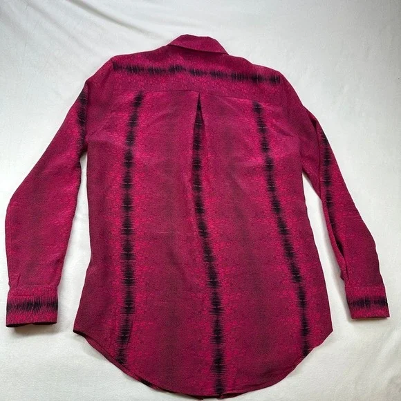 EQUIPMENT Femme Pink Black Snake Print Silk Button Up Shirt Size XS Long Sleeves - Picture 12 of 16